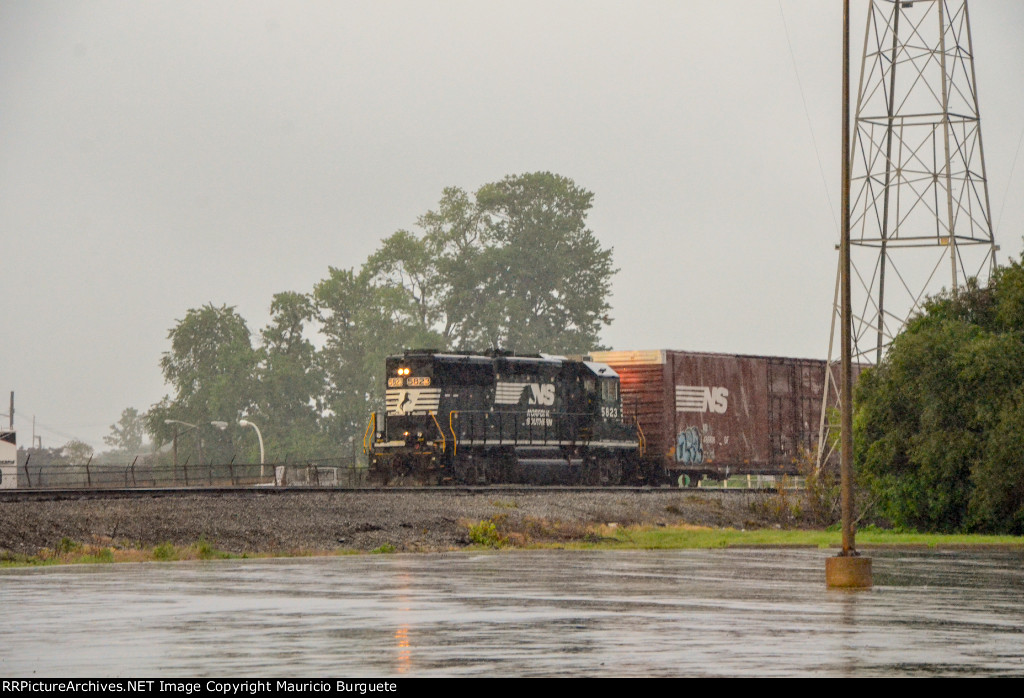 NS GP38-2 Locomotive making moves in the yard